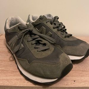 New Balance 515 Sneaker Mens SZ 9 Grey Suede Athletic Shoes ML515 gray